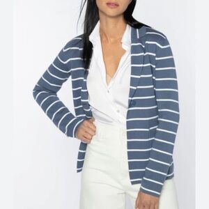 Kinross Cashmere Fitted Notch Collar Cardigan Twilight/White